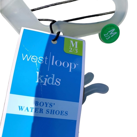 ⭐️Water shoes West Loop brand size 2/3 NWT - Picture 2 of 2